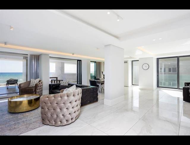 5 BEDROOM APARTMENT FOR SALE IN BANTRY BAY